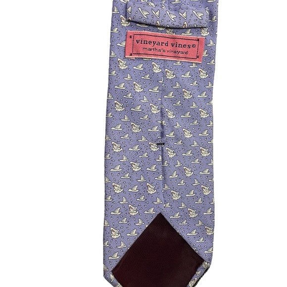 Vineyard Vines Other - Vineyard Vines Shark Themed Tie